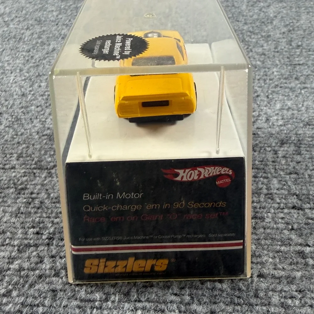 Hot Wheels Sizzlers Toy Yellow 70 Plymouth Cuda T/A K4772 Motorized Car